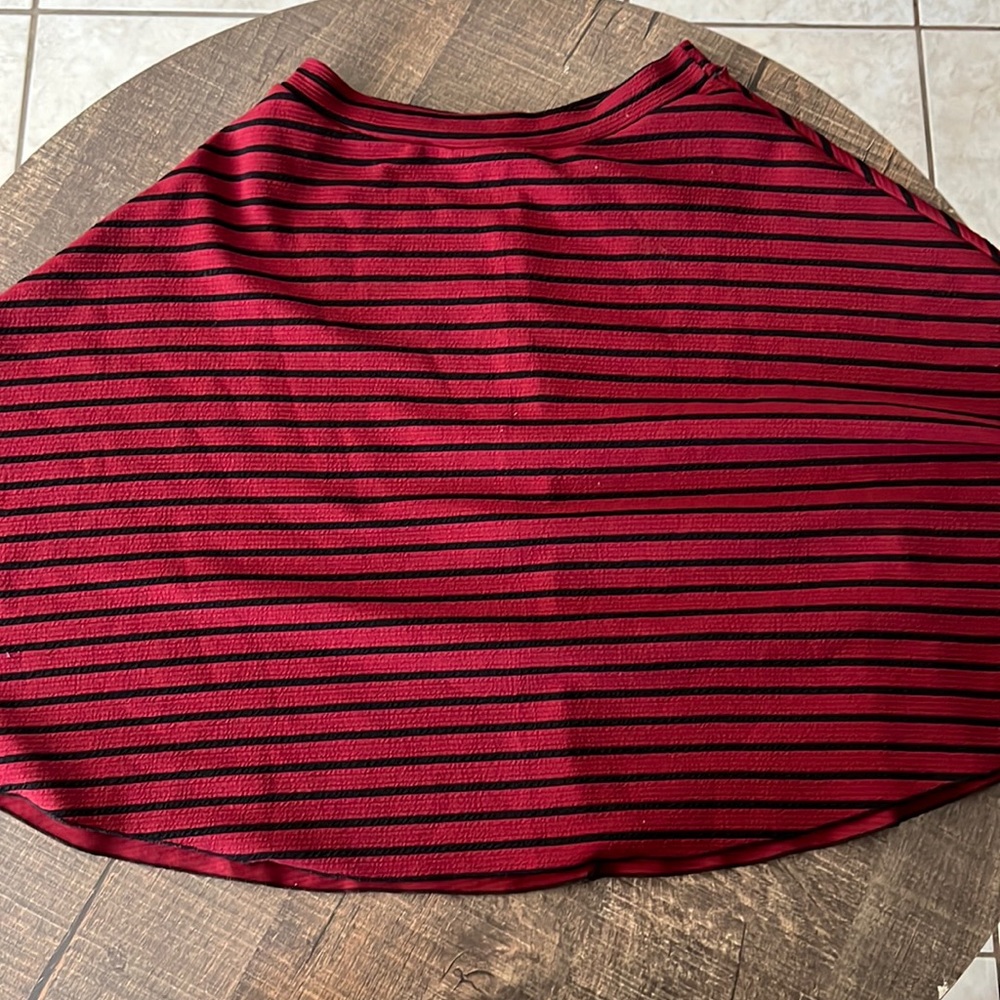 Stripped high waist skirt